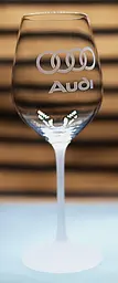 Винний келих 480 мл з гравіюванням Ауді Audi подарунок для автолюбителя скляний фужер з логотипом авто - мініатюра 2