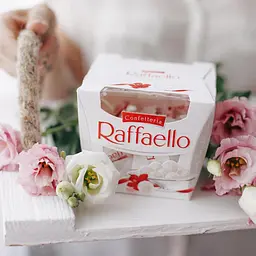 Цукерки Raffaello 150 г - мініатюра 2