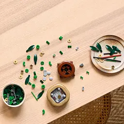 Конструктор LEGO Botanicals Бамбук щастя 325 деталей (10344) - мініатюра 4