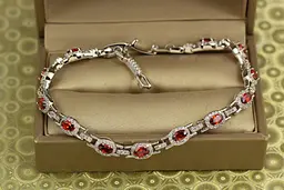 Браслет Xuping Jewelry Мозаїка з червоними каменями 19 см 6 мм сріблястий
