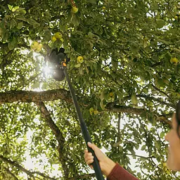Ручка телескопічна алюмінієва Fiskars OneClick M, 119–174 см (1080671) - мініатюра 3