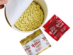 Локшина швидкого приготування Samyang Buldak Stir-fried Noodles Phu Patpong Curry 105г - мініатюра 4