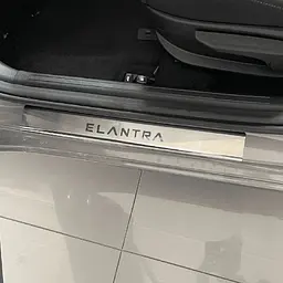 Накладки на пороги для Hyundai Elantra V (MD) (AD) 2010-2015 / 2015-2020 Нержавіюча сталь із загином та Логотипом 4 шт (Premium P-HY17) - мініатюра 3