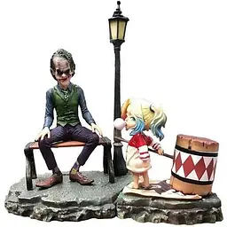 Статуетка композиція DC Joker amp Harley Quinn Джокер та Харлі Квін Загін Самогубців 19 см SS10.056