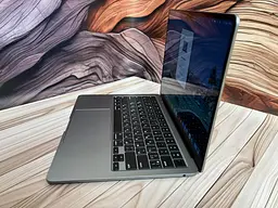 Ноутбук Apple MacBook Air 13.6" 2022 M2/24GB/512GB (L72X5M7L14) Б/в - мініатюра 3