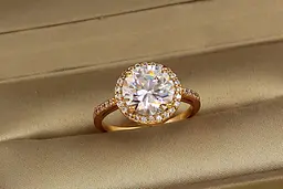 Каблучка Xuping Jewelry великий камінь в колі дрібних фіанітів р 17 золотисте