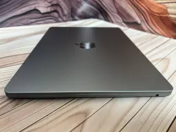 Ноутбук Apple MacBook Air 13.6" 2022 M2/24/512 (P96WXPHLWV) Б/в - мініатюра 5