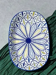 Тарілка овальна, синьо-жовта, 28x18,5x3,5 см "Тригір'я"