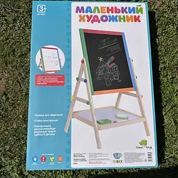 Двосторонній дерев'яний мольберт Tree Toys для дітей 3+ рочки з маркерами крейдою і губкою Дитяча дошка для малювання та навчання - мініатюра 2