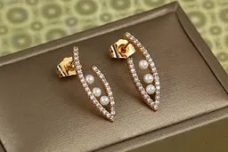 Сережки гвоздики Xuping Jewelry Стручок з жемчужинами 2,4 см золотисті