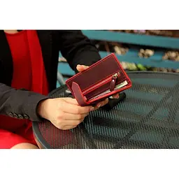 Портмоне вертикальне з хлястиком GRANDE PELLE 18х9х1.5 см acs0032208 - мініатюра 5