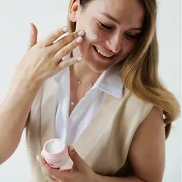 Маска-коктейль регенерація для обличчя Pink Cocktail vit C Regenerating Mask Eco.prof.cosmetics 35 мл - мініатюра 2