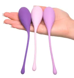 Набір вагінальних кульок Pipedream Kegel Train-Her Set, 3 шт., фіолетовий - мініатюра 4