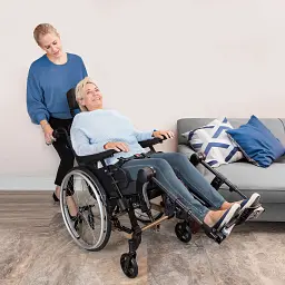 Багатофункціональне крісло колісне Invacare Rea Clematis (Rea Clematis/49-1786) - мініатюра 4