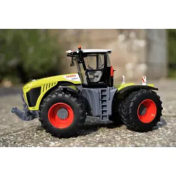 Модель Britains Трактор Xerion 5000 1:32 (43246) - мініатюра 5