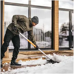 Лопата ролер для снігу Fiskars SnowXpert Roller X-series (1057179) - мініатюра 4