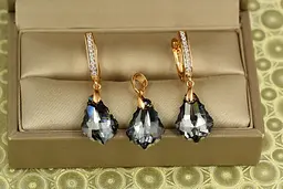 Набір Xuping Jewelry Греза Сваровскі чорний камінь золотистий