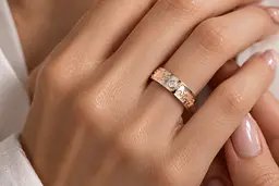 Жіноча обручка Jewellery Continent "Карта світу" з червоного та білого золота з діамантом 21 (К-0861) - мініатюра 5