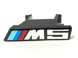 Емблема напис M5 для Bmw E39 M5 пластик 59x14 мм