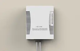 Маршрутизатор MikroTiK hEX PoE 5xGE/PoE, 1xSFP, 1xUSB, RouterOS L4 - мініатюра 4