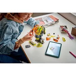Конструктор LEGO Editions V Шолом Лендо Норріса команди McLaren Mastercard F1 Team (43023) - мініатюра 12