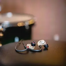 Навушники Sennheiser IE 40 Pro без мікрофона Black - мініатюра 6