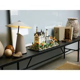 Конструктор LEGO Architecture Замок Нойшванштайн 3455 деталей (21063) - мініатюра 4
