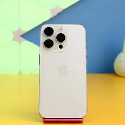 Смартфон Apple iPhone 15 Pro 256GB White Titanium (MTV43) Б/В [174625] - мініатюра 1