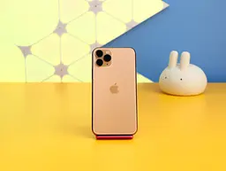 Смартфон Apple iPhone 11 Pro 256GB Gold (MWCP2) Б/В - мініатюра 6