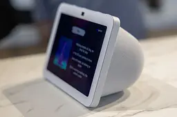 Розумна колонка Amazon Echo 8 3rd Gen B0BLS3 Show з дисплеєм (біла) - мініатюра 3