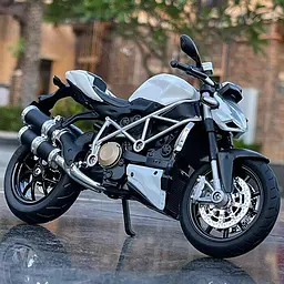 Колекційна масштабна модель мотоцикла TK Group Ducati Streetfighter S зі світлом, звуком та амортизацією 1:12 - мініатюра 2