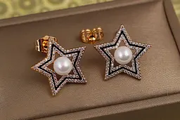Сережки гвоздики Xuping Jewelry зірка з перлиною 2 см золотисті - мініатюра 2