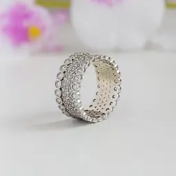 Каблучка з білого золота з фіанітами K-0274