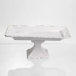 Тортовница на ножке White Square 20.5*20.5 см фарфоровая квадратная Yiwu 120-YH-HG063