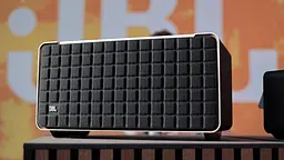 Портативна акустика JBL Authentics 500 (JBLAUTH500BLKEP) - мініатюра 2