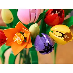 Конструктор LEGO Botanicals Букет тюльпанів 576 деталей (11501) - мініатюра 7
