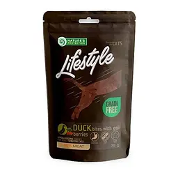Ласощі для котів, качині шматочки з ягодами годжі, Nature's Protection Lifestyle Duck bites with Godji, 75г
