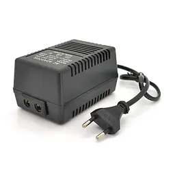 Перетворювач напруги Input 220 V / Output 110V, + універсальна розетка