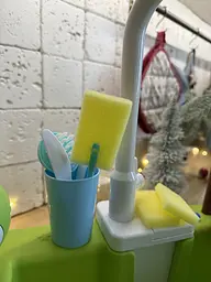 Дитяча ігрова мийка з водою Кухонний ігровий набір з краном та циркуляцією води Розвивальна іграшка для дітей - мініатюра 9