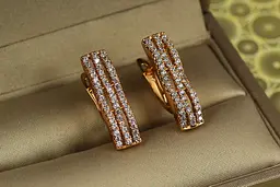 Сережки Xuping Jewelry шезлонг 2 см золотисті - мініатюра 3