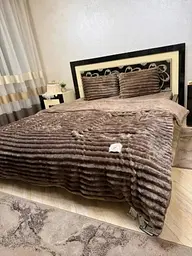 Постільна білизна євро з велюру Koloco Шарпей 21986 230х200 см коричнева - мініатюра 2