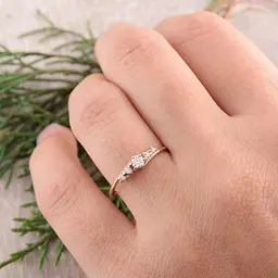 Каблучка з червоного золота з фіанітами 18 K-0220 - мініатюра 5