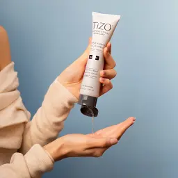 Ніжний очищаючий гель TiZO Gentle Amino Gel Cleanser 180 мл - мініатюра 4