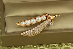 Брошка Xuping Jewelry Стручок з перлинами 4 см золотиста - мініатюра 2