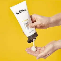 The Solution Освітлюючий лосьйон д/тіла з вітаміном С, 200 мл - мініатюра 3