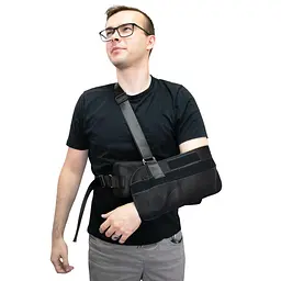 Бандаж для плеча з подушкою і м'ячиком косинкова пов'язка на руку чорна - мініатюра 4