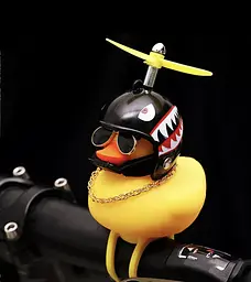 Автомобільна качка з шоломом і кріпленням Funny Ducks Black Number 8 5180 - мініатюра 4