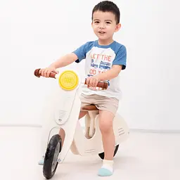 Скутер New Classic Toys білий (11430) - мініатюра 3