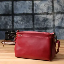 Елегантна сумка жіноча з твердим дном з натуральної шкіри Vintage 22982 червона - мініатюра 10