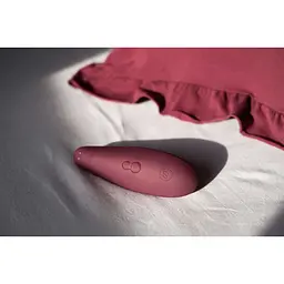 Лубрикант Womanizer Classic 2 + 50 мл- Інноваційний вакуумний стимулятор клітора, 14.8х4.8 см бордовий - мініатюра 23